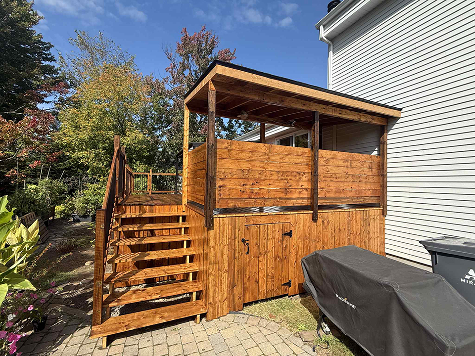 Patio Saint-Colomban